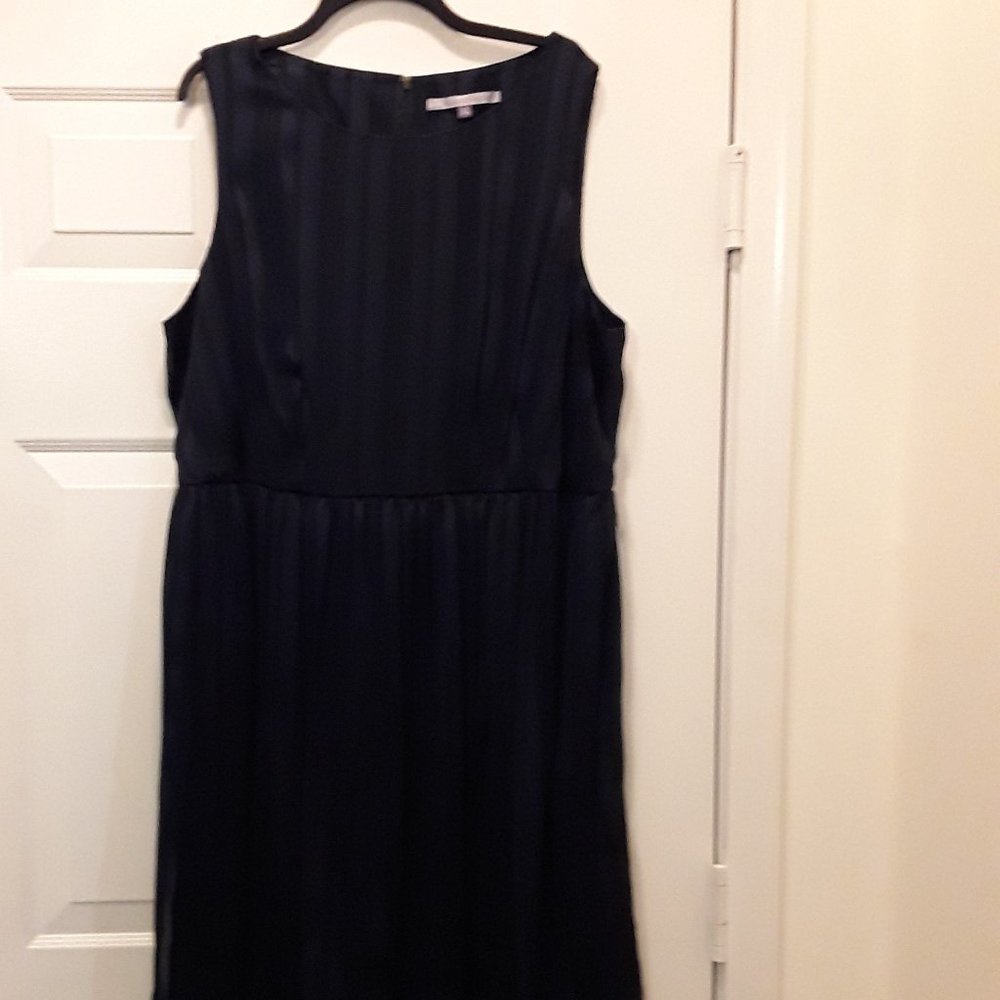 Women’s Luxe by Carmen Marc Valvo Blue Shadow Stripe Dress Size 22W
